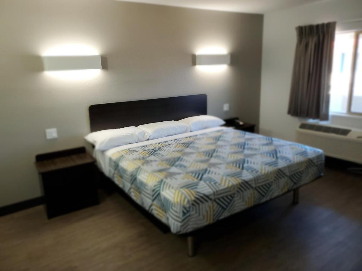 6-show Low, Az Hotel 2*